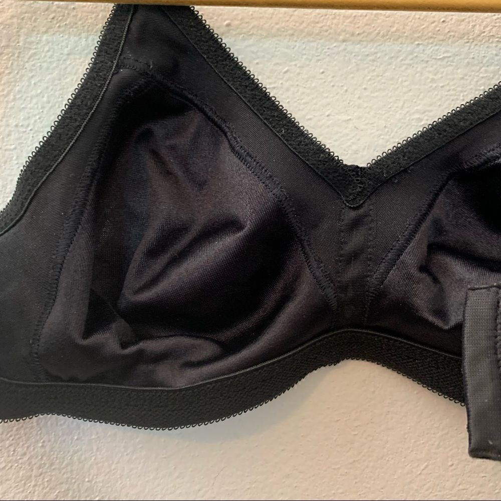Bali Wireless Bra - Picture 5 of 5